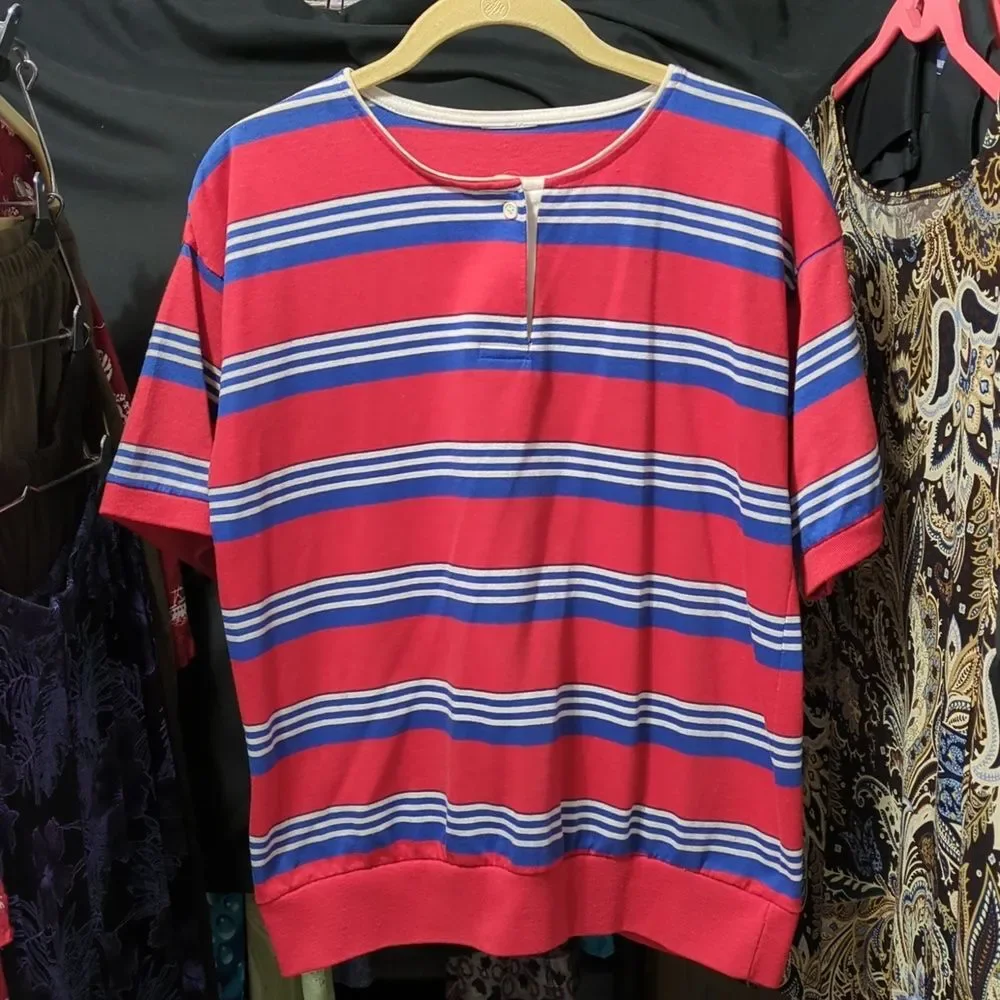 Red white and blue stripe shirt no tag vintage style (InvW013)